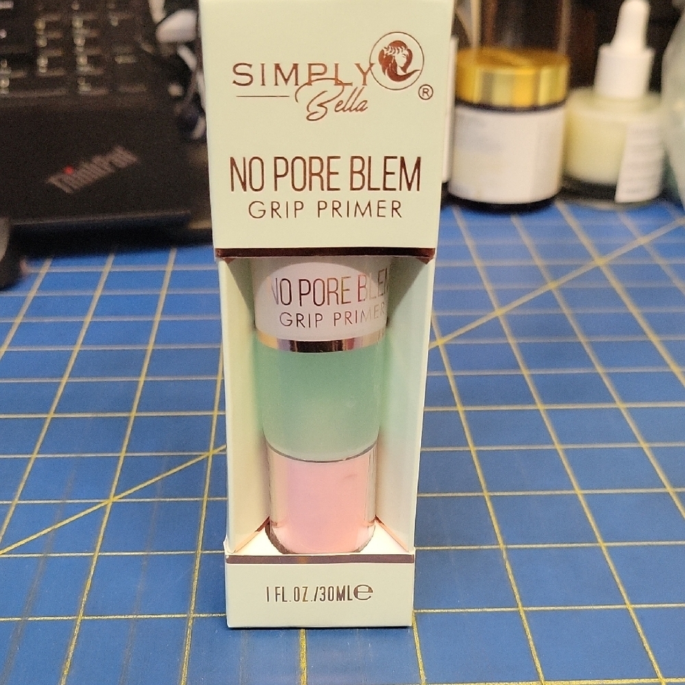 Simply Bella No Pore Blem Grip Primer 30ml New in Box
